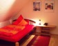 Bett im Zimmer